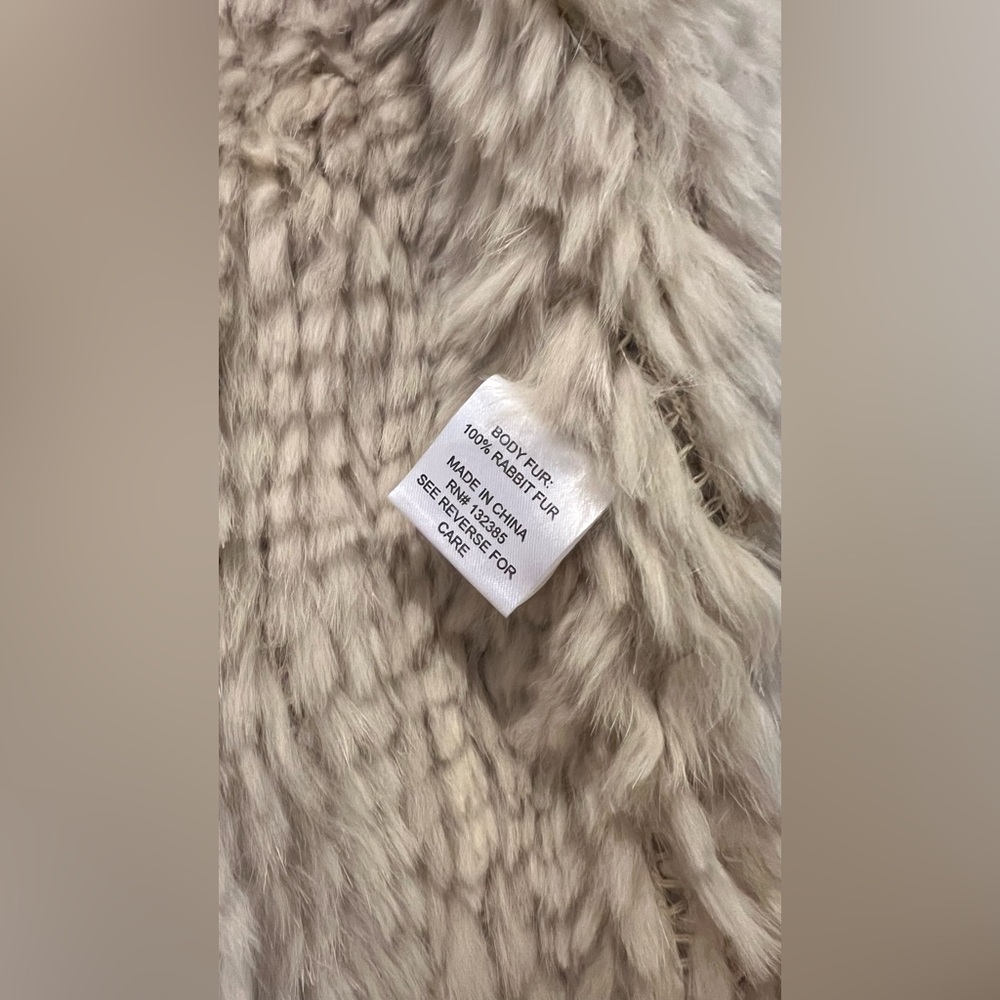 Love Token Rabbit Fur Vest Small - Picture 5 of 7
